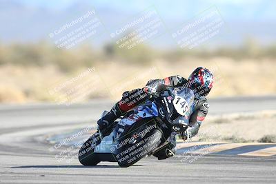 media/Dec-07-2025-CVMA (Sun) [[3e7d2de5dc]]/Race 10-Formula 40 Open/